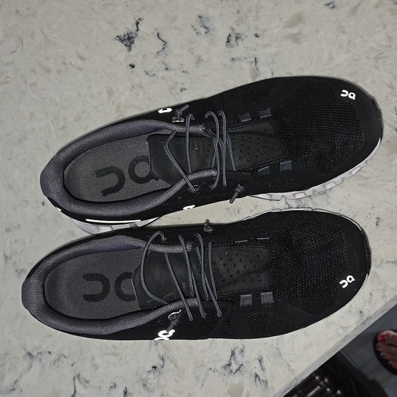 On Cloud X race running womens - Picture 4 of 5